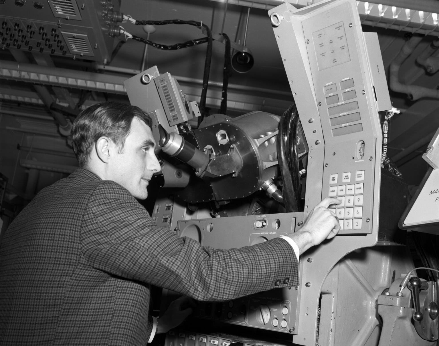 Apollo Block II System With Operator George Schmidt Apollo Block II System With Operator George Schmidt