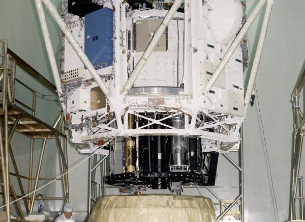 Clean Room for Apollo Telescope Mount Clean Room for Apollo Telescope Mount