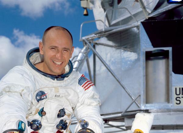 Alan Bean Apollo 12 Astronaut Alan Bean