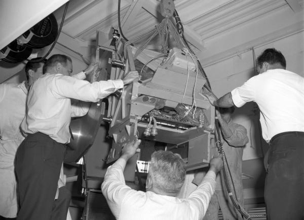 Installation Of Apollo Guidance and Navigation Systems on the Space Navigator Platform Installation Of Apollo Guidance and Navigation Systems on the Space Navigator Platform