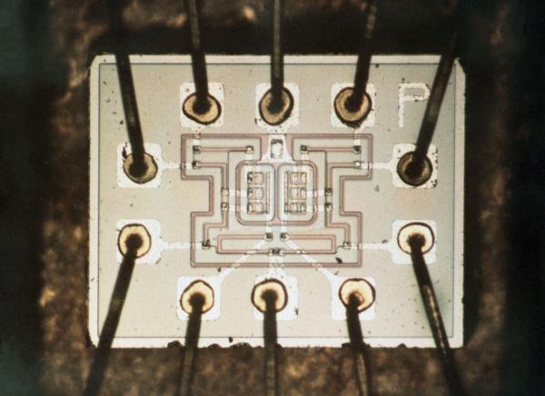 Apollo Integrated Circuits Apollo Integrated Circuits