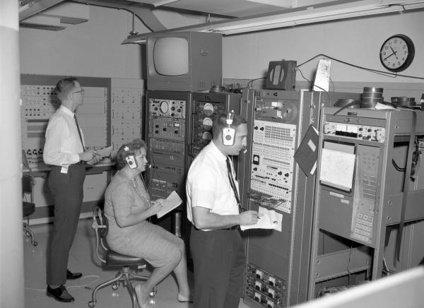Apollo Analog Simulation Facilities Apollo Analog Simulation Facilities