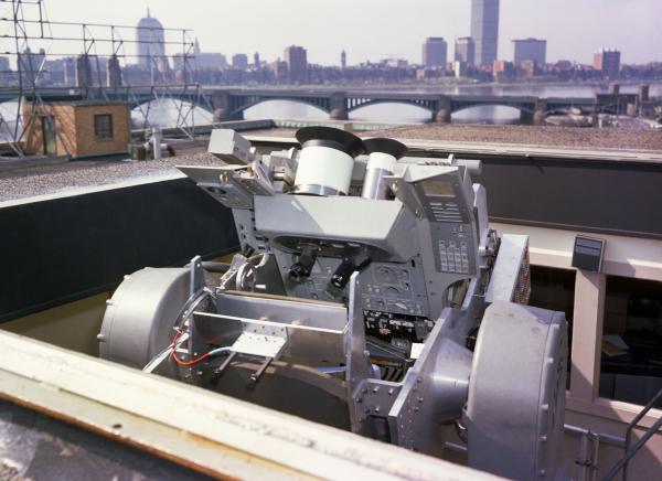 Apollo Rooftop Space Navigator Apollo Rooftop Space Navigator