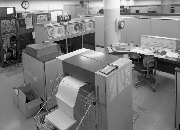 Apollo Computer Facility Apollo Computer Facility