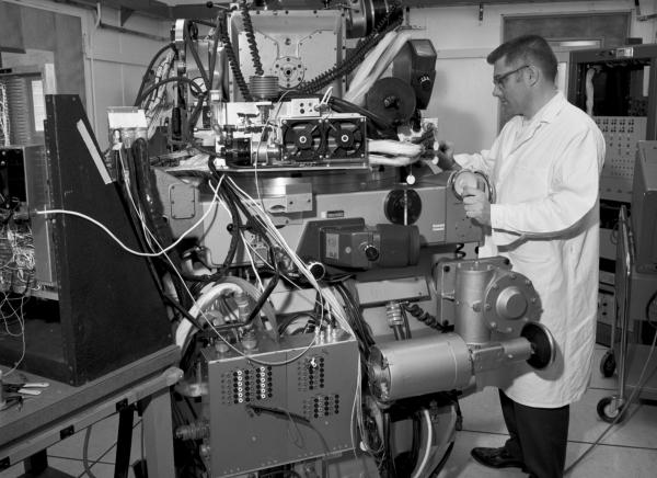 Testing the Apollo Primary Guidance, Navigation, and Control System in the MIT Lab Testing the Apollo Primary Guidance, Navigation, and Control System in the MIT Lab