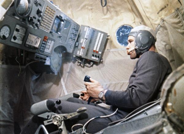 Russian Film Of Meeting In Space: Soyuz Russian Film Of Meeting In Space: Soyuz