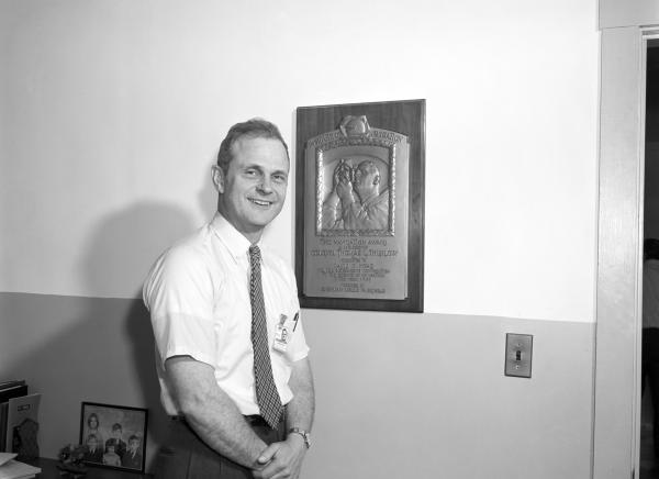 David Hoag and Plaque for Navigation Award David Hoag and Plaque for Navigation Award